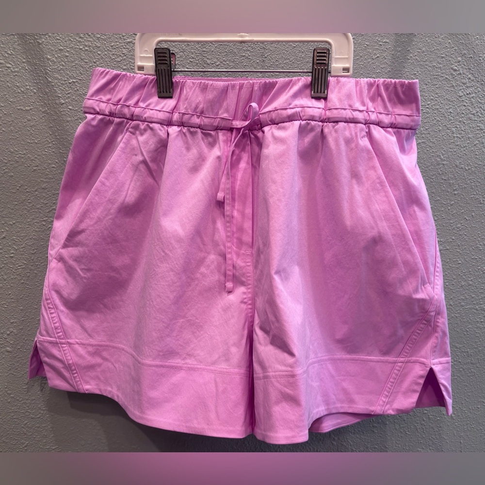 Lululemon Cinchable Waist High-Rise Woven Short